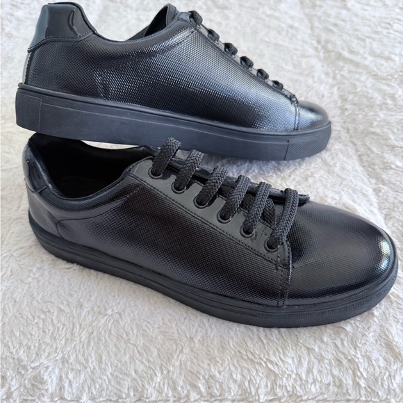 Rock & Republic Men’s Black Leather Textured Sneakers Size 42 (US 9) - Picture 1 of 9